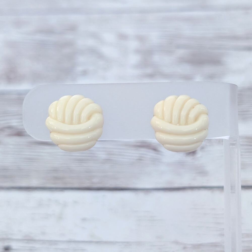 Vintage Avon Clip On Earrings Cream Knot Design 5/8" Small Stylish